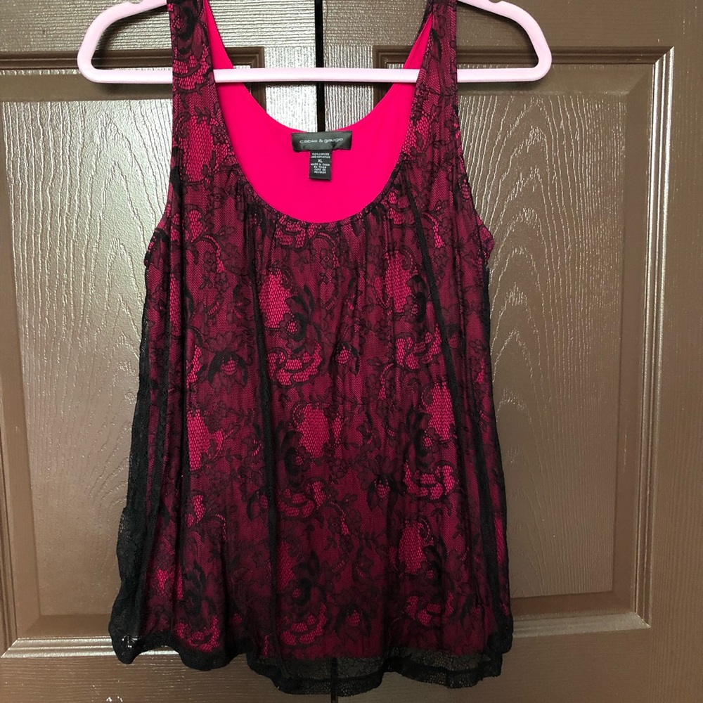 Cable & Gauge hot pink and black top